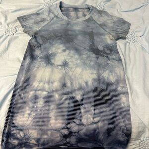 Lululemon short sleeve (swiftly tech)